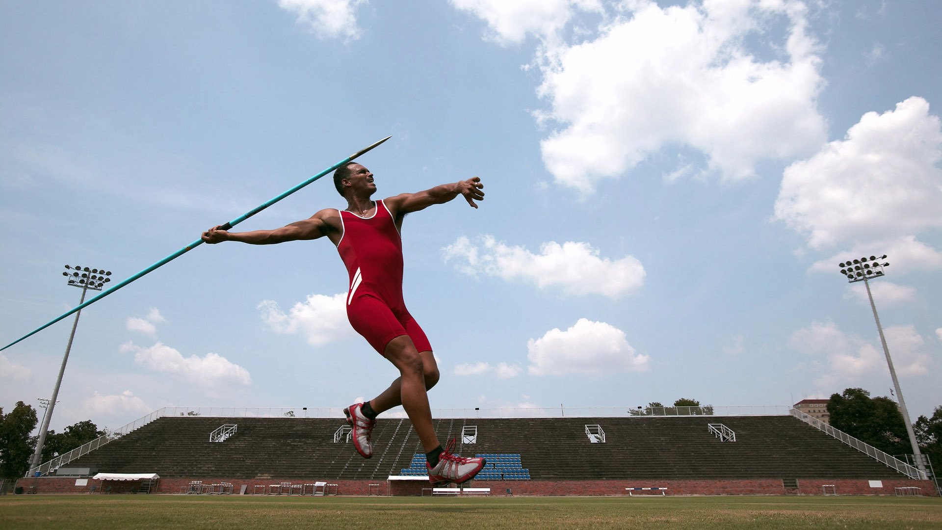 九游APP官网-“高新体育中心：网球赛事上演世界级对决，精彩不断”